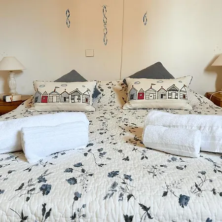 Apartamento Lovely 3-room With Ac And Wifi - Lift Grimaud